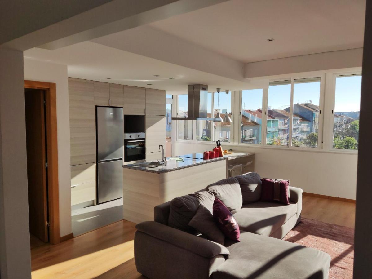 M&H Loft - Apartamento T2 Em Σετούμπαλ Εξωτερικό φωτογραφία